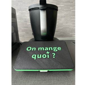 Couvercle “On mange quoi ?” de Protection d’Écran Thermomix TM7