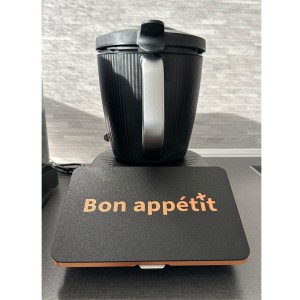Couvercle protecteur d’écran Thermomix TM7 – Marquage “Bon Appétit” – Protection élégante et durable