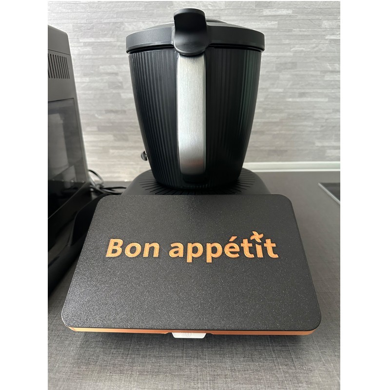 Couvercle protecteur d’écran Thermomix TM7 – Marquage “Bon Appétit” – Protection élégante et durable